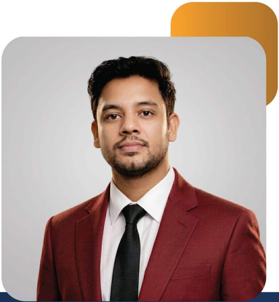 Portrait of the CEO of NOVARISE